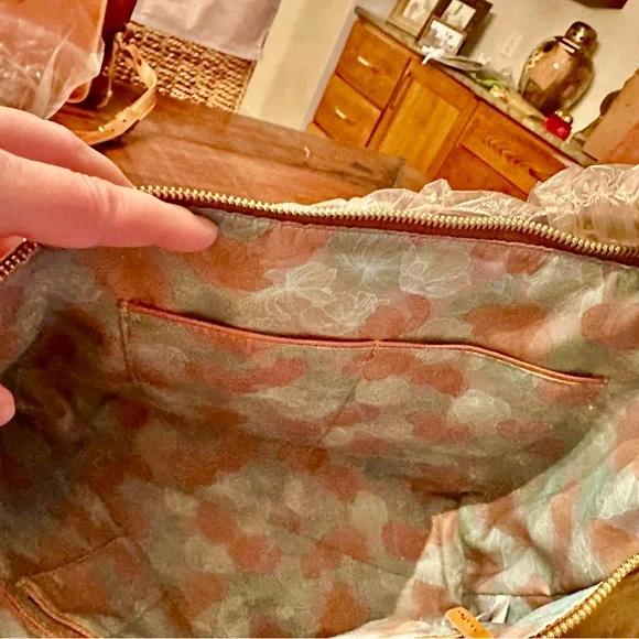 Hobo Green Leather Shoulder Bag! NWT! - Picture 2 of 5